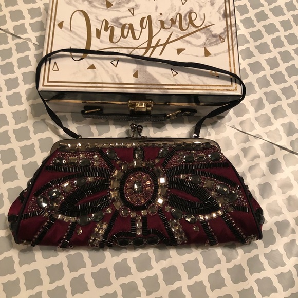 VINTAGE HANDBEADED  ELEGANT CLUTCH - Picture 5 of 13